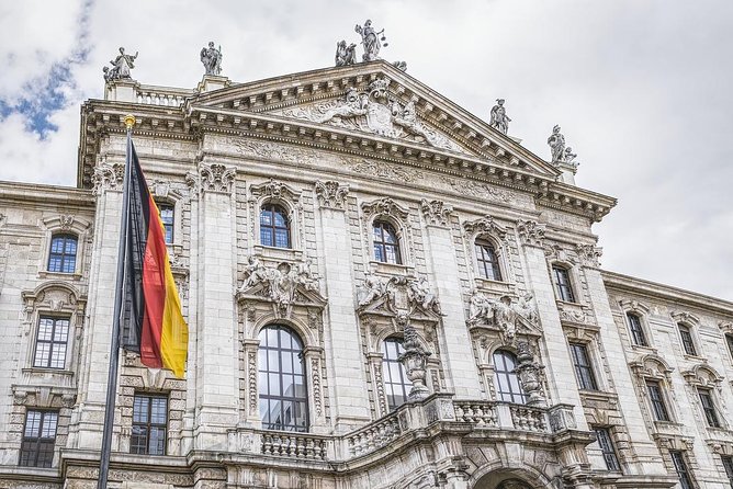 Private Scenic Transfer from Frankfurt to Munich with 4h of Sightseeing - Logistics and Practical Details