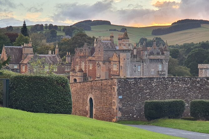 Private Scottish Border Day Tour - Melrose Abbey: Gothic Architecture and Decorative Carvings