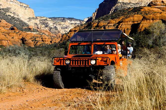 PRIVATE Sedona Jeep Tour 4X4 Hummer - Cliff Hanger Trail - Sedonas Cliff Hanger Trail: An Off-Road Challenge