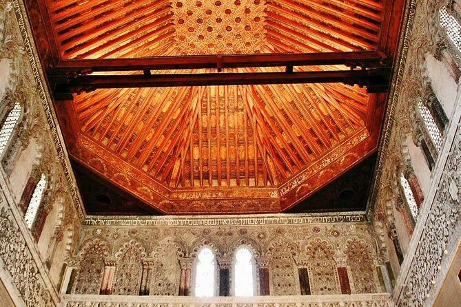 Private Shalom Jewish Tour of Toledo. Pickup option in Madrid - Visiting the Casa del Judío: A Window into 14th-15th Century Jewish Life