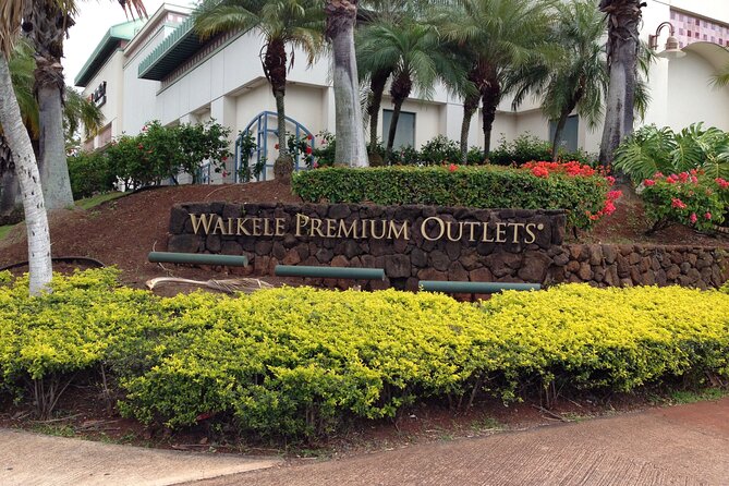 Private Shopping Tour from Honolulu to Waikele Premium Outlets - Explore Honolulu to Waikele Premium Outlets with a Private Shopping Tour