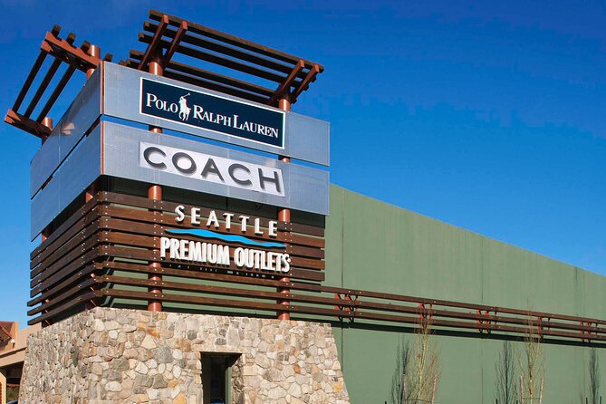 Private Shopping Tour from Seattle to Seattle Premium Outlets - Key Points