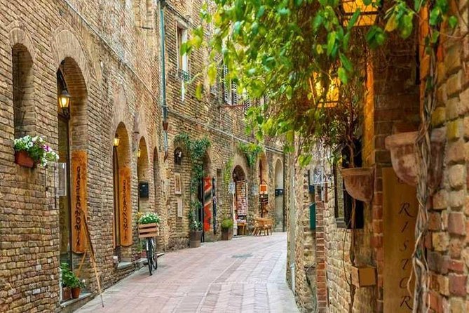 Private Shore Excursion from Livorno Port: Tuscany Highlights - Climbing Torre Grossa and Visiting the Palazzo Comunale