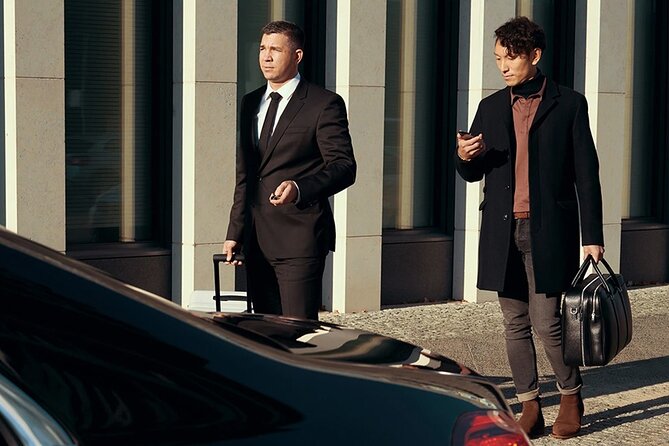 Private Shuttle in Lisbon - Why Choose Electric Vehicles for Your Lisbon Transfer