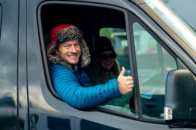 Private Shuttle Kelowna to Revelstoke - Direct Communication with Your Driver for a Custom Pickup