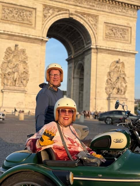 Private Sidecar Tour of Paris with Hotel Pick-up - The Experience of Vintage Open-Air Sidecars