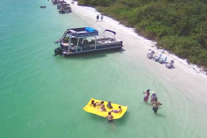 Private Siesta Funship Adventure/Dolphin Cruise Sandbar Stops - The Private Experience: Personal Attention from Captain and Crew