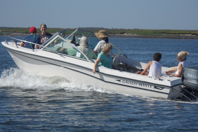 Private Sightseeing Boat Tour in Savannah - Practical Details: Meeting Point and Booking Tips