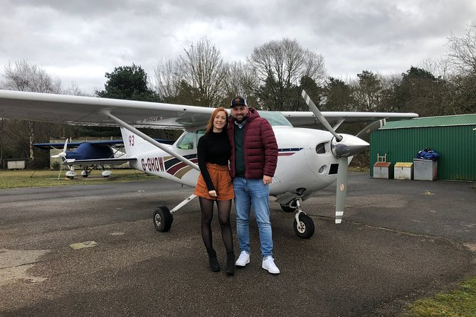 Private Sightseeing Flight above Cologne - Key Points