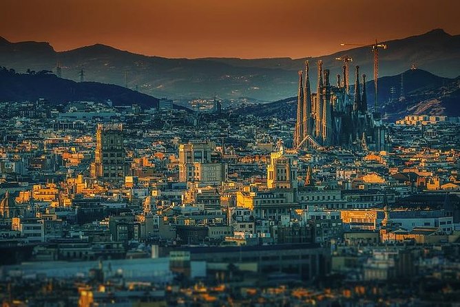 Private Sightseeing in Barcelona By Night - Key Points
