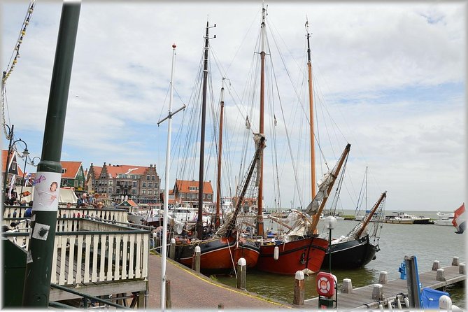 Private Sightseeing to Windmills, Volendam, Marken from Amsterdam - Cheese Tasting at Jacobs Hoeve with Henri Willig
