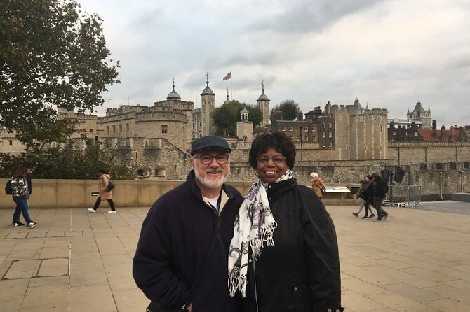 Private Sightseeing Tour in London the Greatest Capital - Key Monuments: The Great Fire and Shakespeare’s Globe Theatre