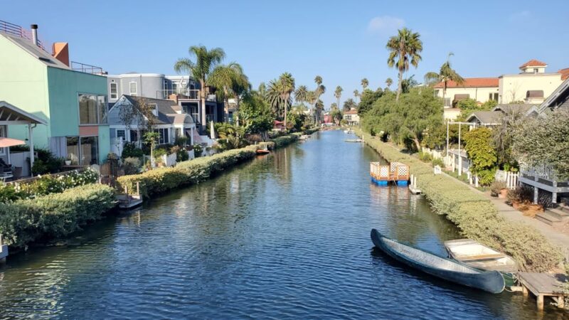 Private sightseeing tour in Los Angeles - Discovering Santa Monica and the Venice Canals