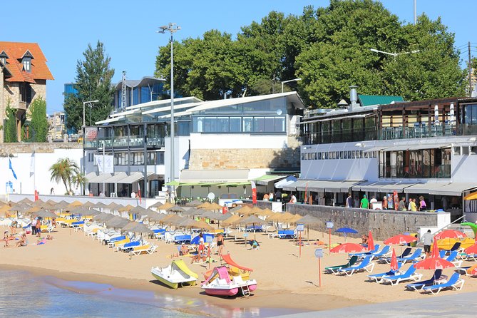 Private sightseeing Tour to Sintra and Cascais from Lisbon - Marvel at the Castle of the Moors Overlooking Sintra