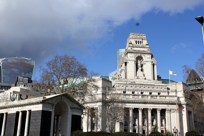 Private Sightseeing Walking Tour of The City Of London - Discovering Leadenhall Market’s Medieval Charm