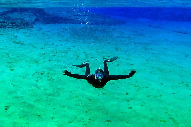 Private Silfra Snorkeling 6 p. group - Meet on Location - with Underwater Photos - The Post-Snorkel Warm-up and Photo Memories