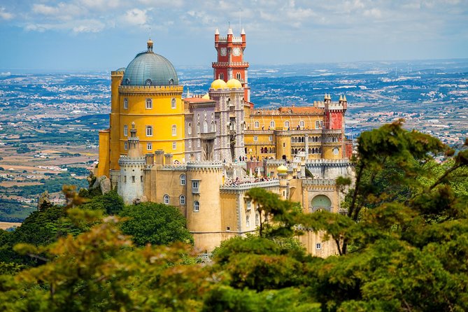 Private Sintra Day Trip from Lisbon with Wine Tasting and Monserrate Palace - Exploring Sintra’s UNESCO World Heritage Town