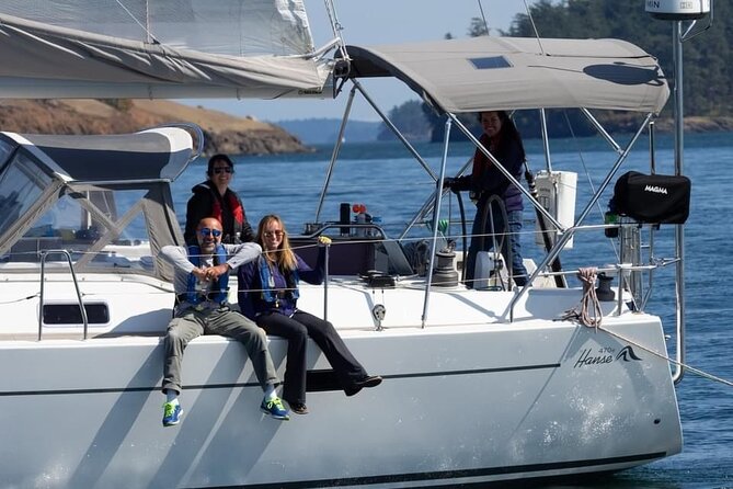 Private Skippered Charters in Puget Sound - Scenic Views and Wildlife Encounters