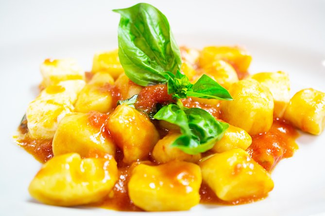 Private / Small Group at "Quanto Basta" School in Sorrento center - Key Points