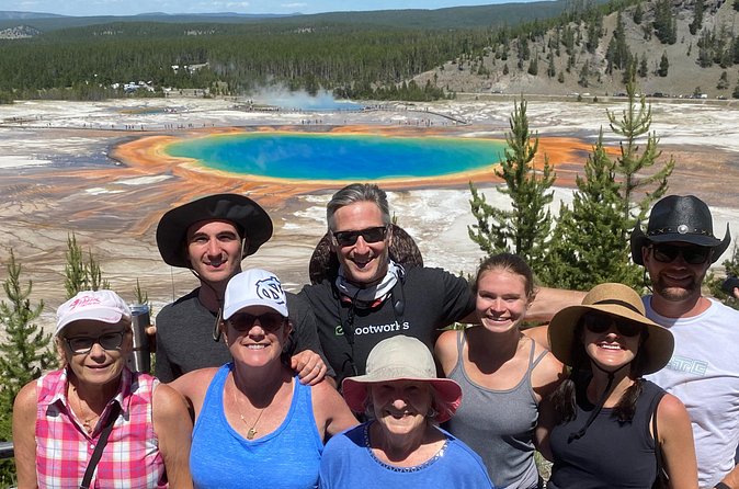 Private Small-Group Yellowstone Tour with Lunch - Lunch and Refreshments for a Full-Day Adventure