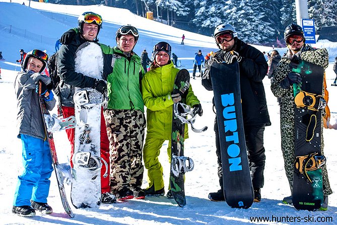 Private snowboard lessons - Meeting Point and Easy Access in Borovets