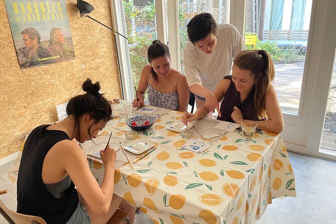 Private Souvenir Creation in Dutch Delft Blue from Netherlands - Logistics and Accessibility