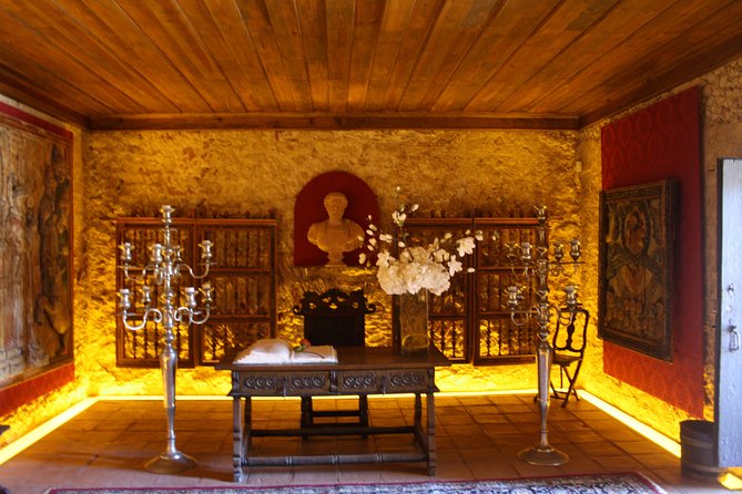 Private Special Tour Around Lisbon and Wine Tasting - Exploring Bacalhoa Palace: A Historic Vineyard Estate