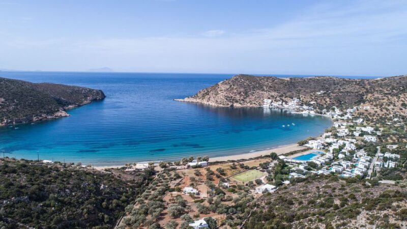 Private Speedboat Cruise to the South Coast of Sifnos Island - Discovering the Historic Castle of Kastro