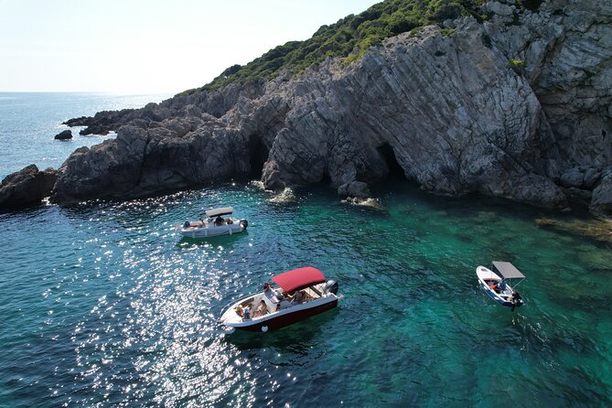 Private Speedboat Tour- Blue cave, sandy beaches and snorkelling - Optional Visit to Lokrum Island (On Request)