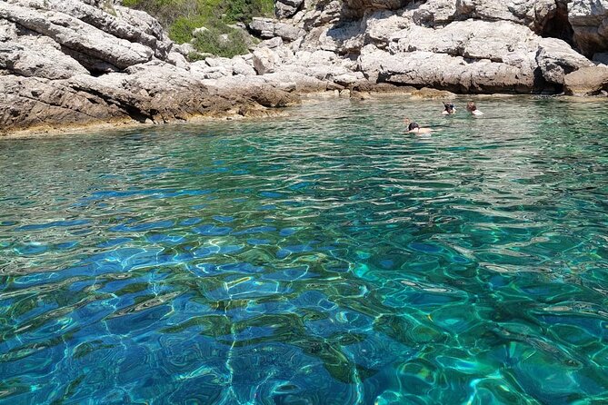 Private Speedboat Tour- Blue cave, sandy beaches and snorkelling - Full-Day Excursion to Mljet National Park