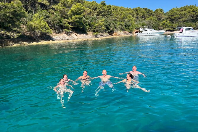 Private Speedboat Tour from Zadar: Scenic Bays & Island Villages - Whats Included and What to Consider
