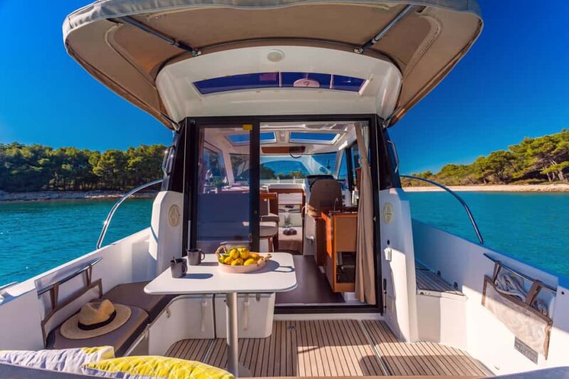 Private speedboat tours Sea Symphony - Water Activities and Refreshments Throughout the Day