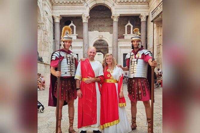 Private Split Walking tour with a Photo session - Narodni Trg: The Heart of Old Split