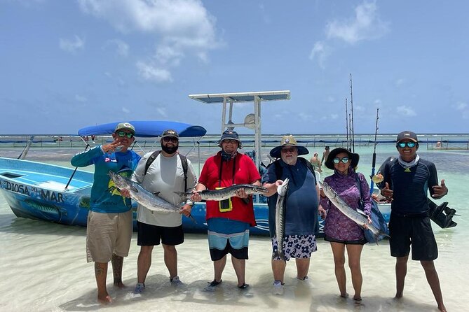 Private sport fishing in costa maya, mahahual 4 hrs - Enjoy Refreshing Drinks Throughout the Trip