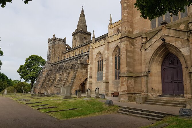 Private St Andrews, Dunfermline and Fife Day Tour from Edinburgh - The Guides and Personalized Service