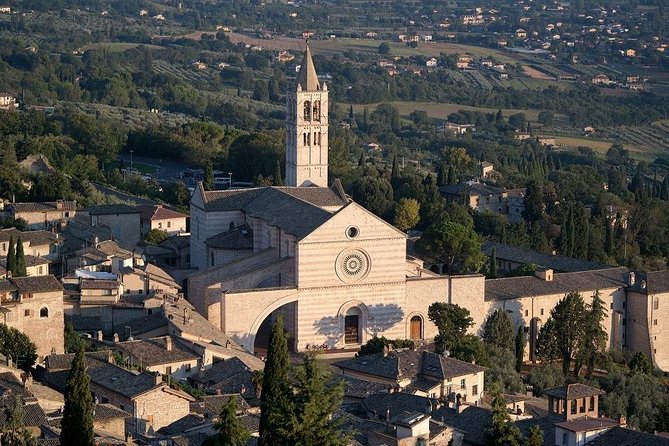 Private St. Francis Basilica of Assisi and City Walking Tour - Discovering the Significance of Assisi’s Heritage