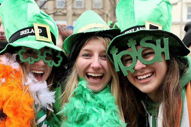 Private St. Patricks Day Parade: Dublin Grandstand - Key Points