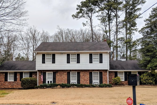 Private Stranger Things "The Upside Down" Film Locations Tour in Atlanta - The Stops: Hawkins Middle and High Schools, and the Public Pool