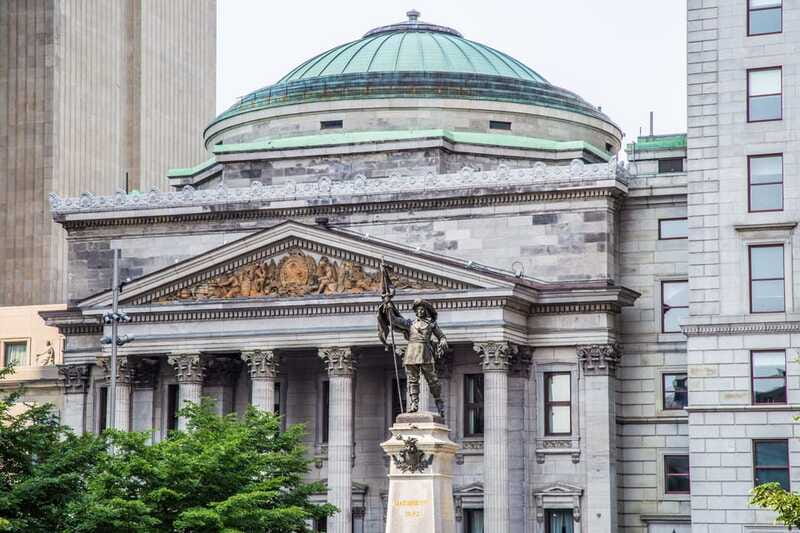 Private Street Art Tour in Montreal - Accessibility and Group Size