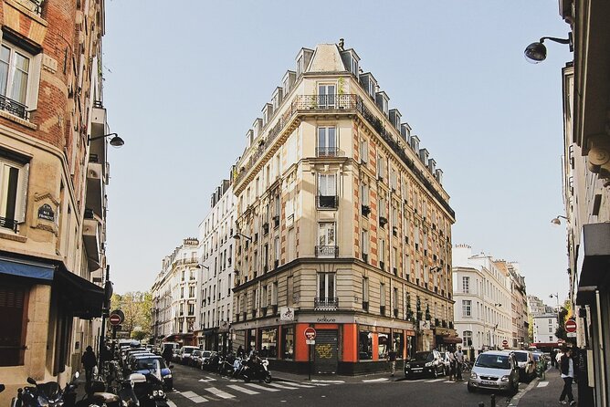 Private Street Art Tour in Paris with Local Expert - The Charm of Rue des Cascades