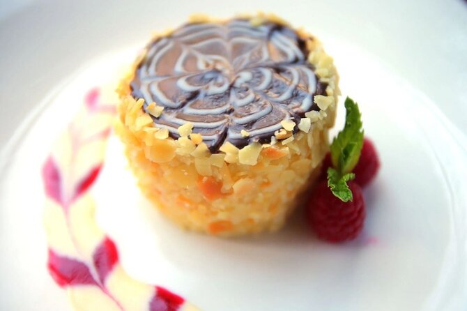 Private Street Food Tour in Boston with Local Guide - Customization and Guide Expertise