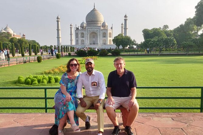 Private Sunrise Taj Mahal Tour from Delhi By Car -All inclusive - Expert Guides and Friendly Drivers