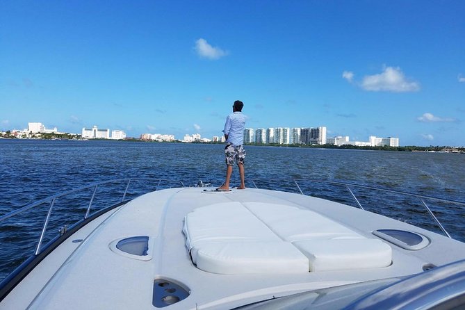 Private SUNSEEKER 60 Yacht Experience for up to 20 Guests - Meeting Point and Accessibility