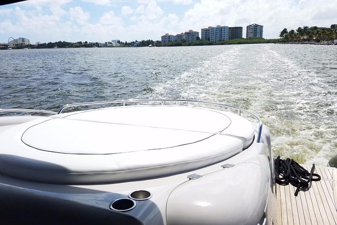 Private SUNSEEKER 60 Yacht Experience for up to 20 Guests - What To Expect During Your Cruise