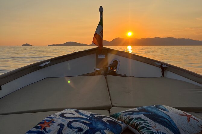 Private Sunset Aperitif on a Boat in the Gulf of Poets - Authentic Tastings of Regional Flavors