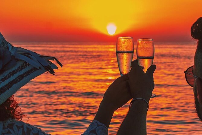 Private Sunset Boat Tour with Prosecco from Sorrento - Key Points