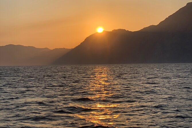 Private Sunset Cruise of the Amalfi Coast (restroom on board) - The Experience of the Captain and Crew