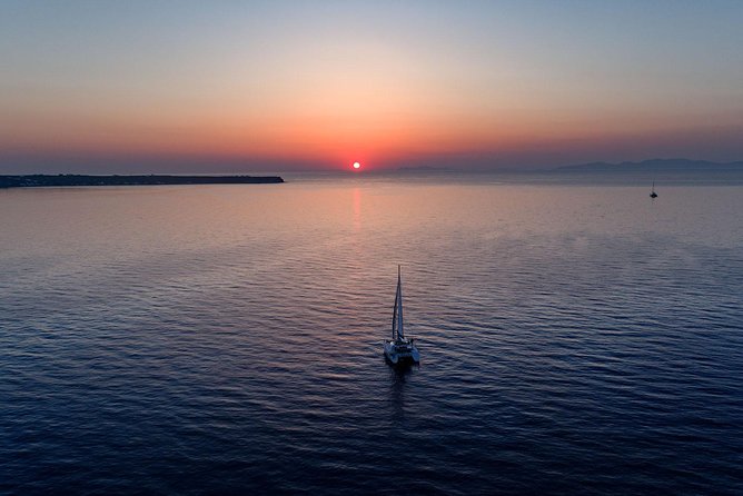 Private Sunset Cruise with Dinner and Drinks! - Visiting the Caldera and Volcanic Islands