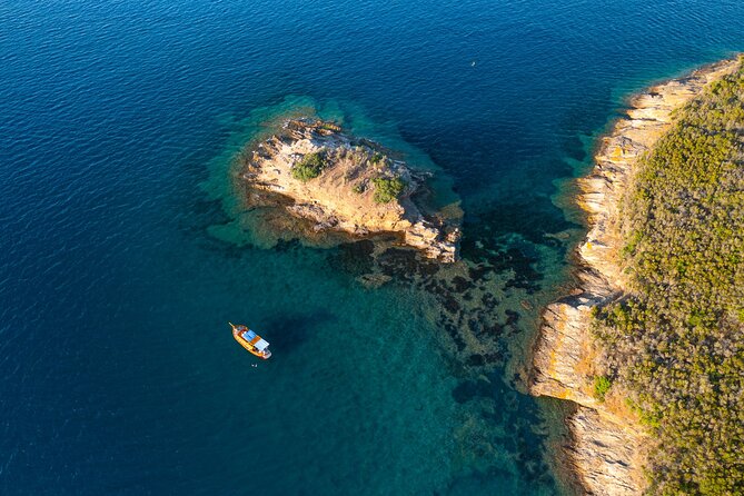 Private Sunset Tour in a Vintage Gozzo on Elba Island - Food and Prosecco: A Rich Aperitif on Board