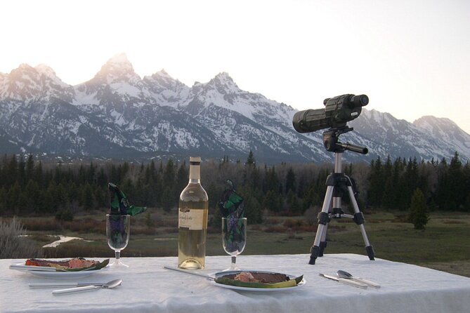 Private Sunset Wildlife Dinner Safari From Jackson WY - Key Points